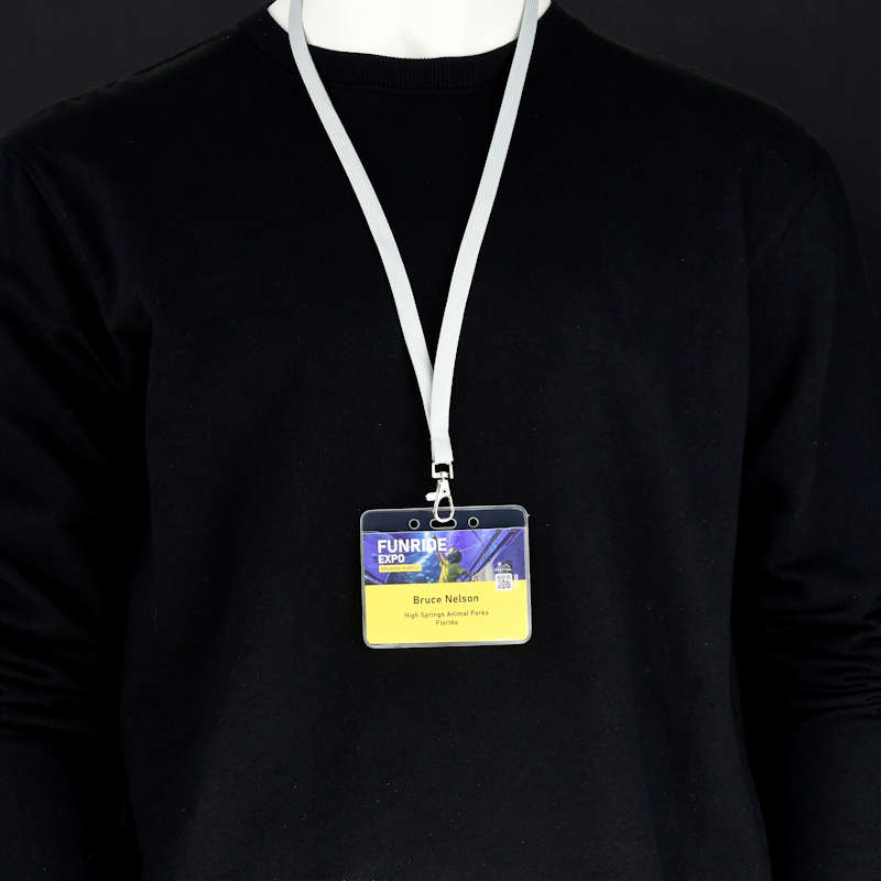 Kirkas Ekologinen ClearGreen nimilappukotelo joka ei sisällä PVC, PBA tai flataatteja