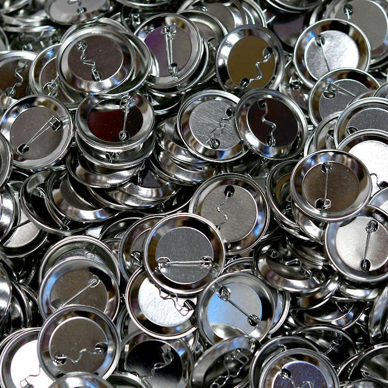 Metallinen 32mm Rintanappien komponentit 1000 erässä