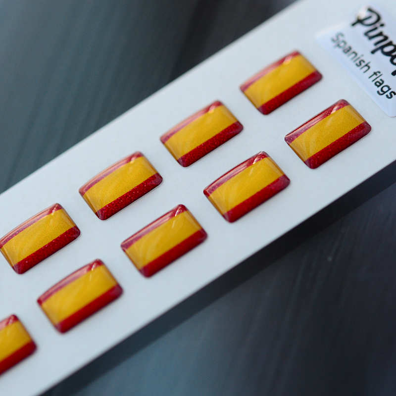 Espanjan Kieliliput nimineulojen kanssa käytettäväksi