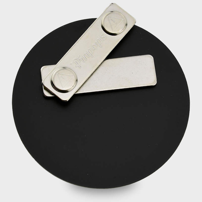 Magneettikiinnitys Uudestaan nimikoitava liitutaulupintainen nimikyltti ja nesteliitutussi