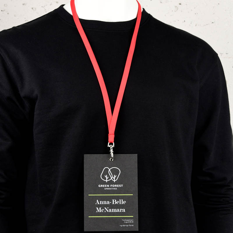 Punainen Classic 10mm kaulanauha turvalukolla ja papukaijaklipsillä