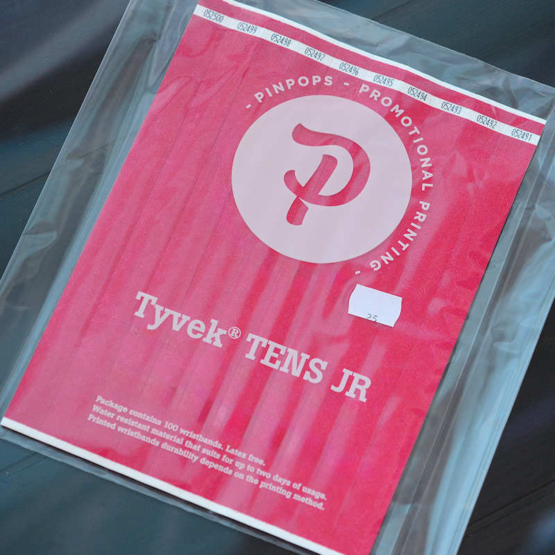 Karpalo Tyvek Tens ranneke pysyvästi liimautuvalla tarrapinnalla