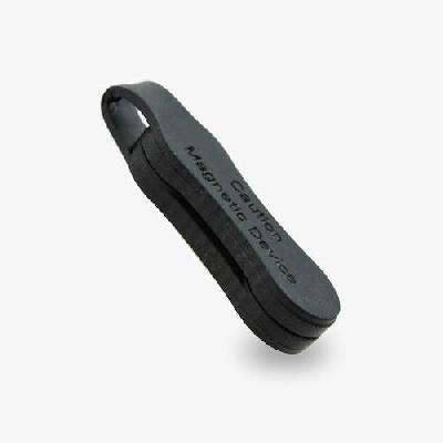 Pehmeä kumipintainen Magneettiklipsi